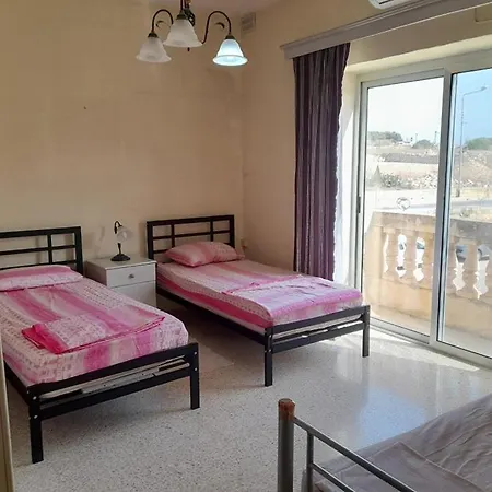 Bed & Breakfast Dynesty *
