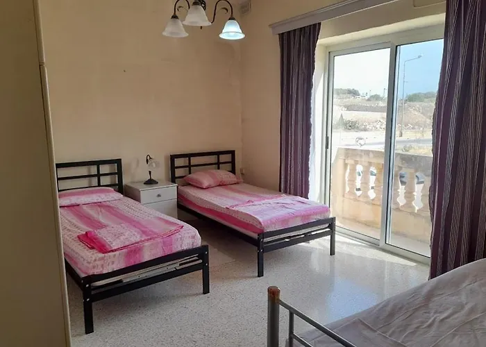 Bed & Breakfast Dynesty *